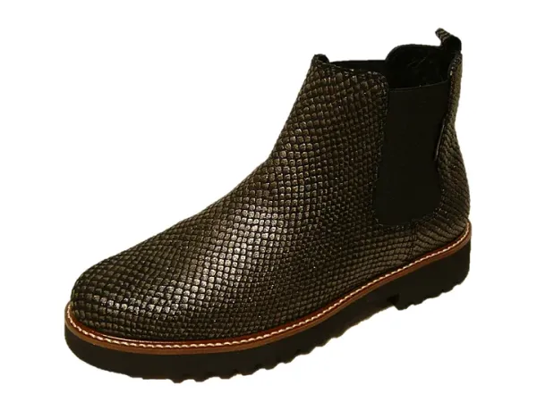 Silvia_Black_Brons
