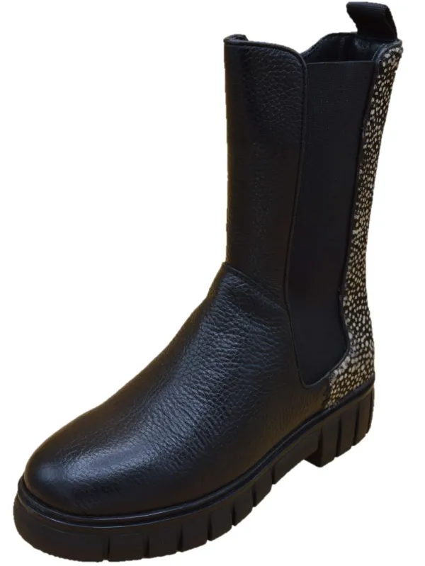 Tobi_Leather