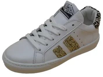 White_black_dots