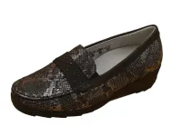 Cobra_Nubuck_Carbon