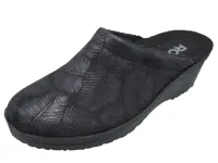 Neustadt_Black_1