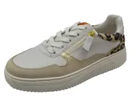 Offwhite_Puder_1