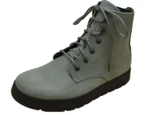 New_wave_Timber_Castor_grey