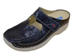 Roll_slipper_mini_croco_Blue_summer