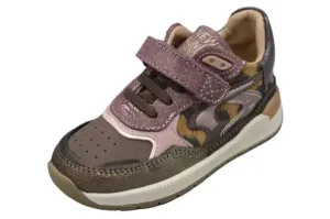 Trainer_D_Brown_Bordo